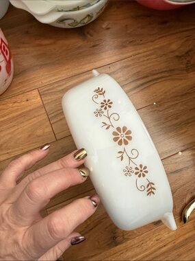 VTG Dynaware PYR-O-REY Pyrorey Milkglass White Casserole Bowl  Brown Flower 8.5”